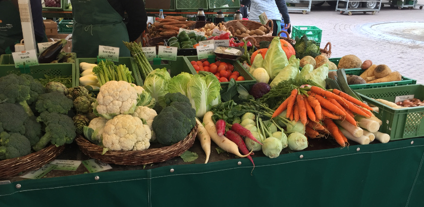 Nachhaltig einkaufen: Obst und Gemüse auf dem Wochenmarkt